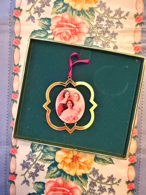 Phi Mu Founders Ornament