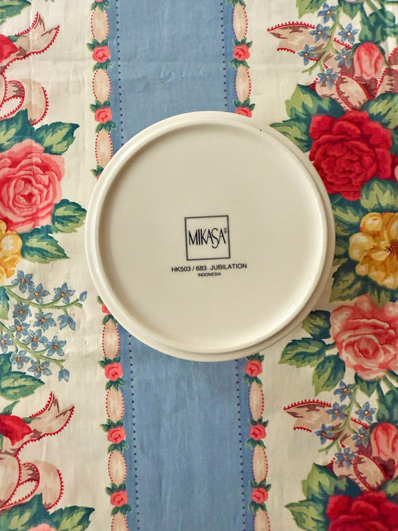 Mikasa Jubilation Round Box
